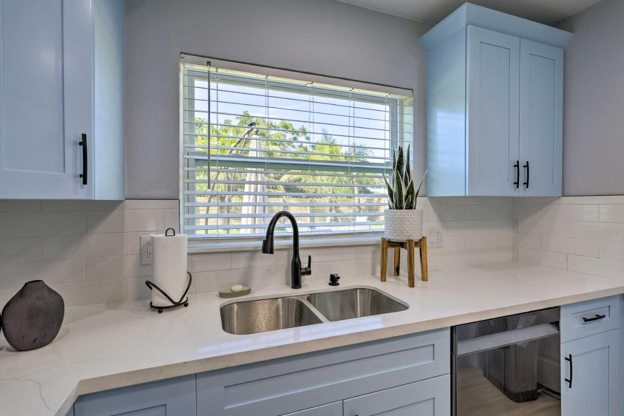 Beach House With Outdoor Kitchen, Walk To Coast Cocoa Beach Eksteriør billede