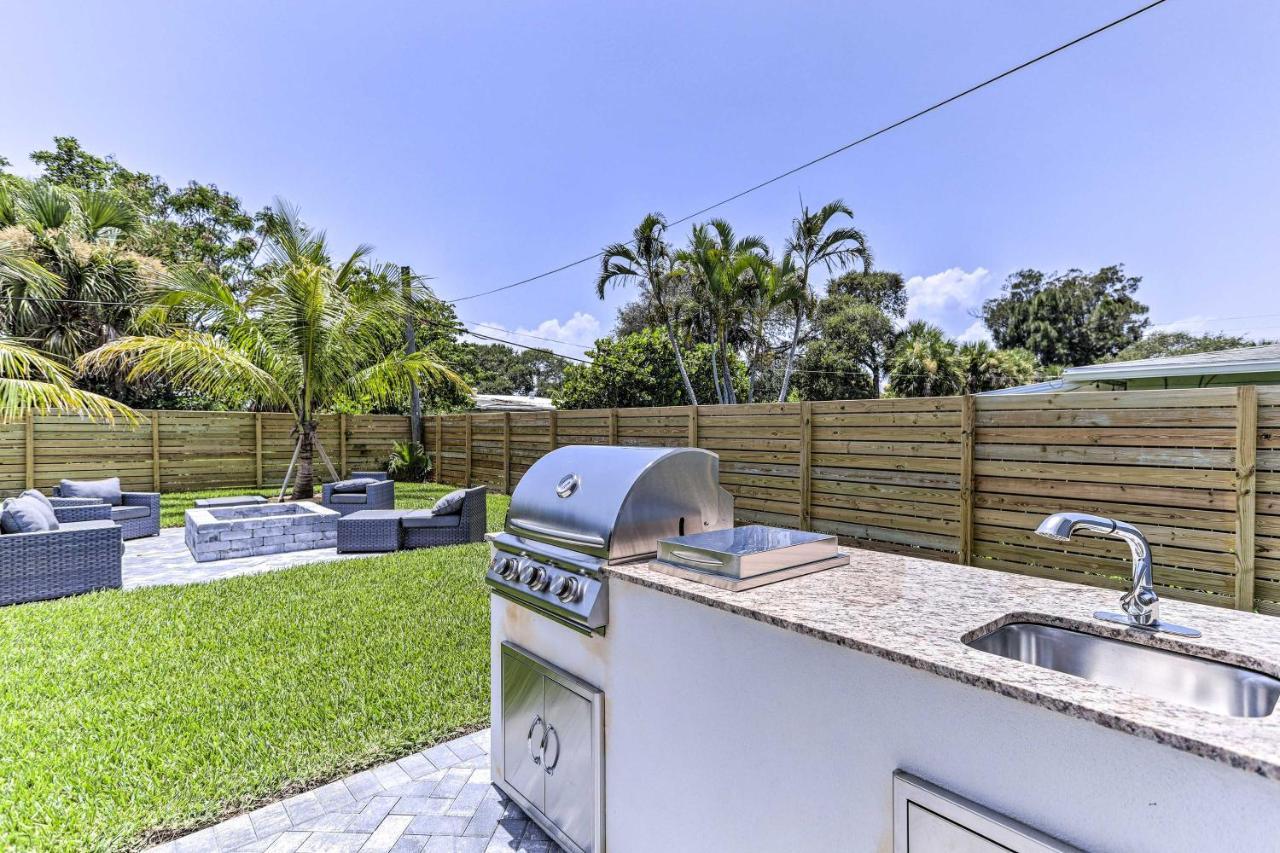 Beach House With Outdoor Kitchen, Walk To Coast Cocoa Beach Eksteriør billede