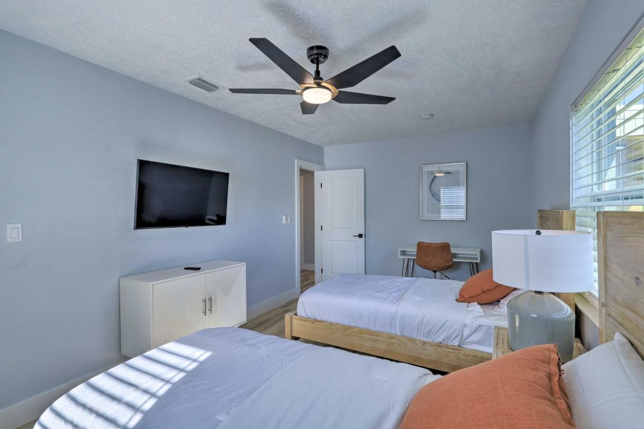 Beach House With Outdoor Kitchen, Walk To Coast Cocoa Beach Eksteriør billede